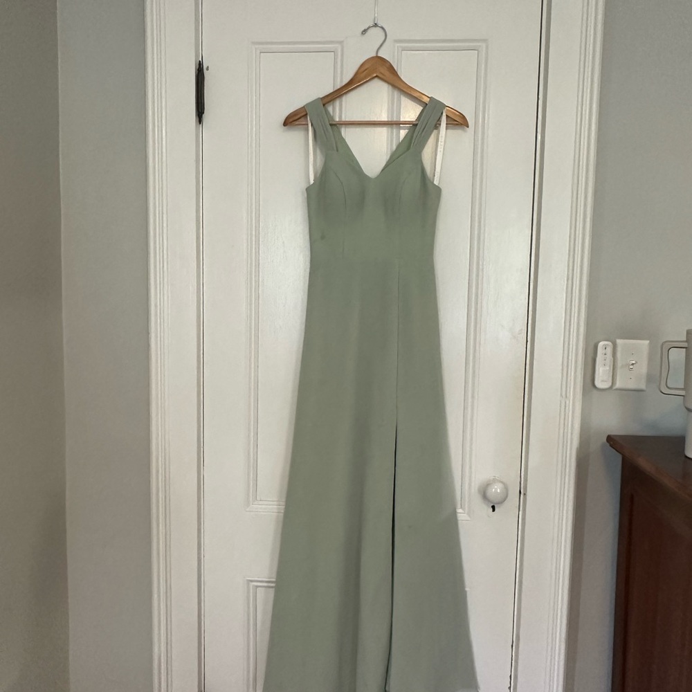 Elegant Green Sleeveless Dress